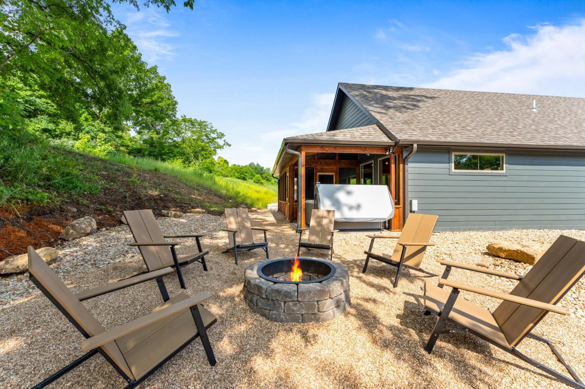 New Ozark Oasis Luxe Cabin Retreat With Hot Tub Hollister 外观 照片
